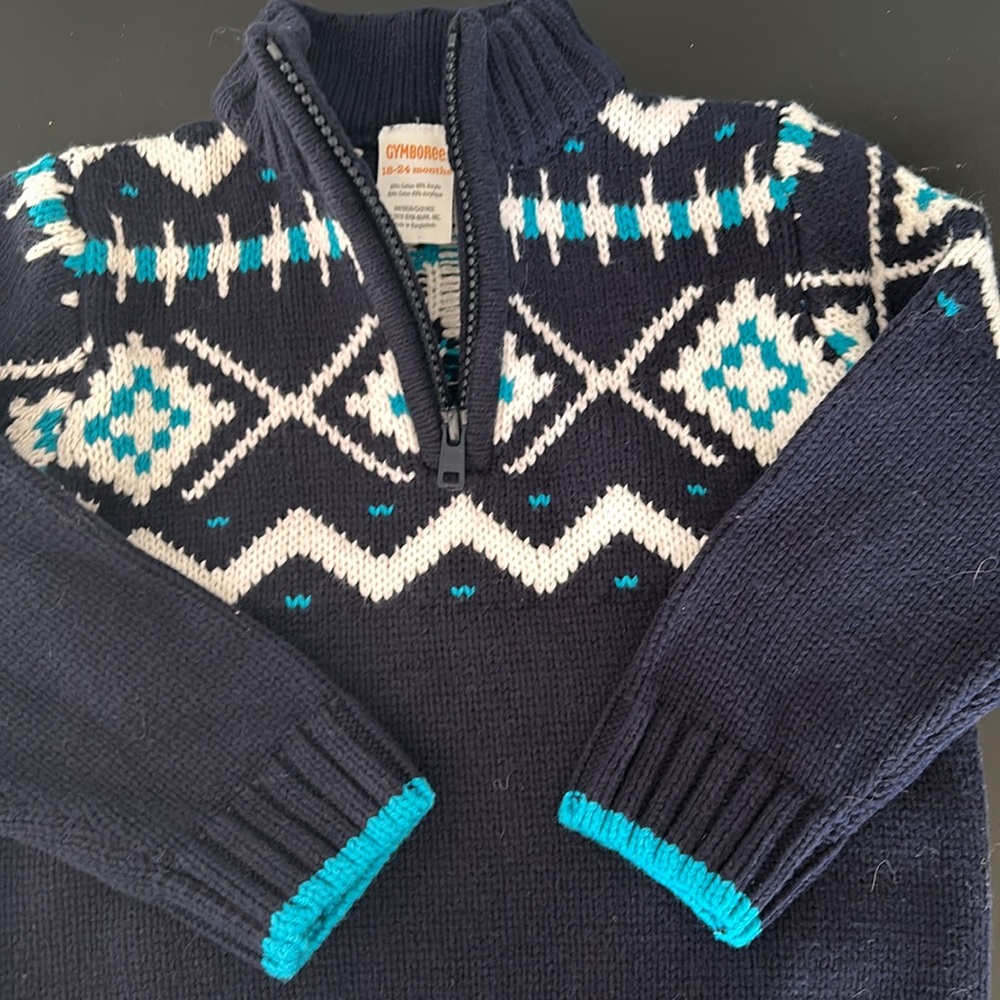 Jeans and sweater - Picture 2 of 5